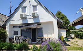 Aranyharmat Apartman